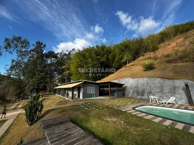 Fazenda/Sítio com 3 Quartos à venda, 200m² no , Paraíba do Sul