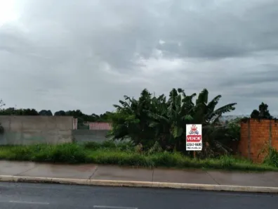 Lote/Terreno à venda, 338m² no Califórnia, Londrina