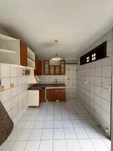 Casa de Condomínio com 3 Quartos para alugar, 200m² no Turu, São Luís