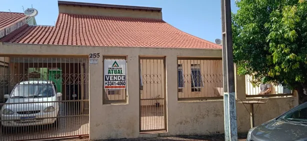 Casa com 3 Quartos para venda ou aluguel, 250m² no Jardim São Francisco de Assis, Londrina