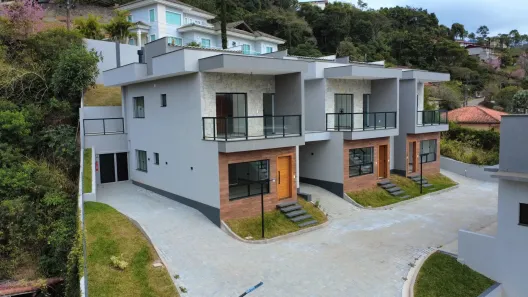 Casa de Condomínio com 3 Quartos à venda, 11580m² no Golfe, Teresópolis