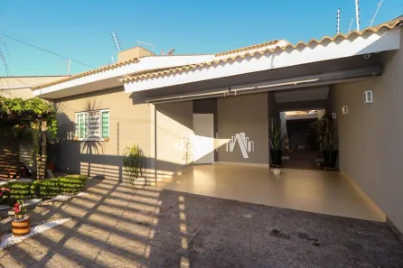 Casa com 3 Quartos à venda, 155m² no Jardim Neman Sahyun, Londrina