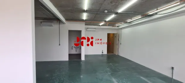 Sala Comercial para alugar, 121m² no Santo Amaro, São Paulo