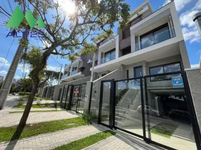 Sobrado com 3 Quartos à venda, 188m² no Água Verde, Curitiba