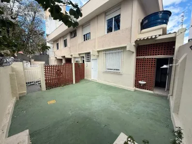Casa com 2 Quartos para alugar, 90m² no Santo Antônio, Belo Horizonte