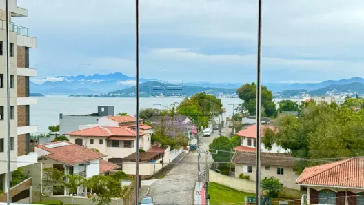 Apartamento com 4 Quartos à venda, 116m² no Abraão, Florianópolis