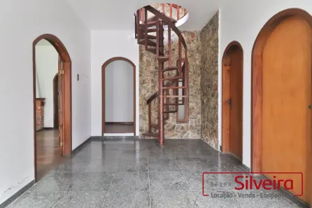 Casa com 6 Quartos para venda ou aluguel, 406m² no Chácara das Pedras, Porto Alegre