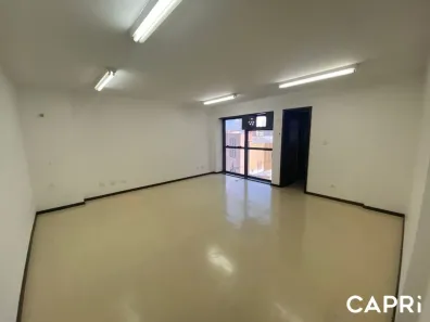 Prédio Comercial para alugar, 2190m² no Centro, Curitiba