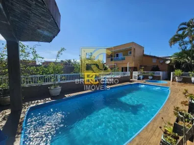 Sobrado com 6 Quartos à venda, 249m² no Barrio Flórida, Peruíbe