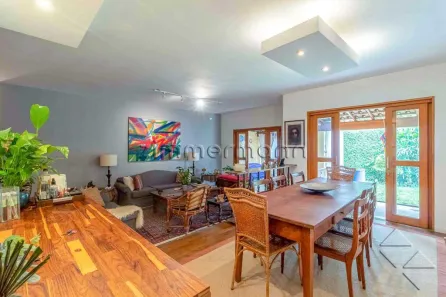 Casa com 3 Quartos à venda, 390m² no Vila Madalena, São Paulo