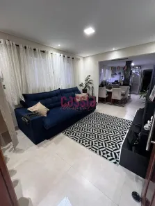 Sobrado com 5 Quartos à venda, 150m² no Guilhermina, Praia Grande