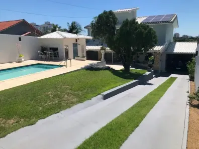 Casa com 3 Quartos à venda, 300m² no Glória, Macaé