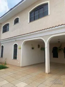 Sobrado com 5 Quartos à venda, 289m² no Jardim Santo Antônio, Londrina