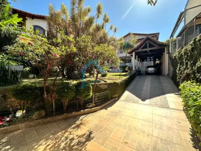 Casa com 5 Quartos à venda, 360m² no Santa Cruz Industrial, Contagem
