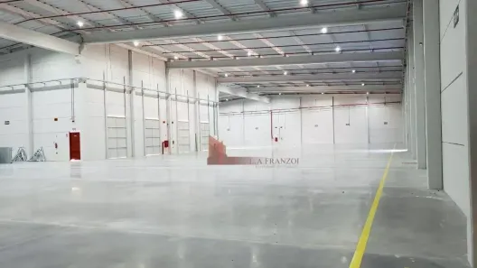 Galpão/Depósito/Armazém para alugar, 2800m² no Salseiros, Itajaí