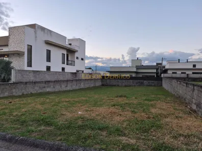 Lote/Terreno à venda, 450m² no Residencial Village Splendore, Pindamonhangaba