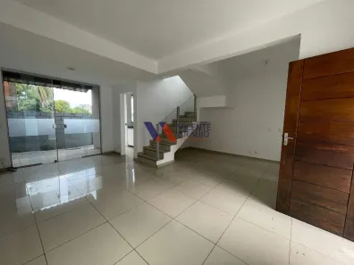 Casa com 3 Quartos para alugar, 100m² no Bom Retiro, Betim