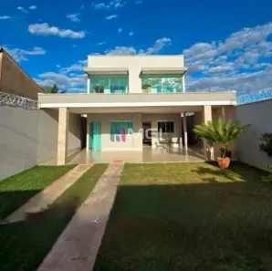 Sobrado com 4 Quartos à venda, 225m² no Residencial Arco Verde, Goiânia