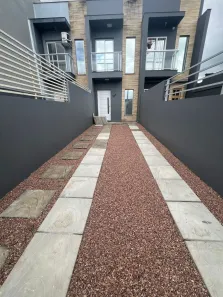 Sobrado com 2 Quartos à venda, 67m² no Nova Cachoeirinha, Cachoeirinha