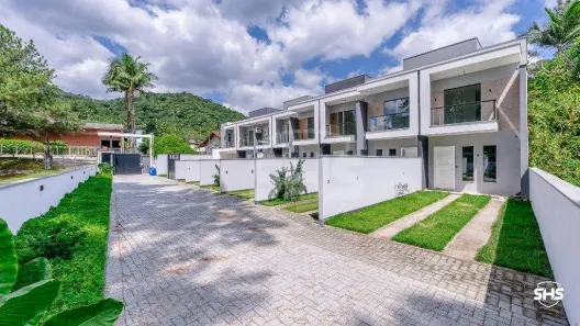 Casa com 2 Quartos para alugar, 54m² no Velha Central, Blumenau