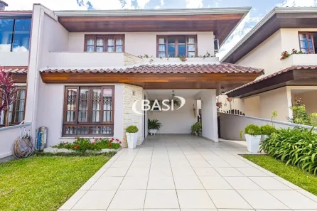 Sobrado com 3 Quartos à venda, 130m² no Campina do Siqueira, Curitiba