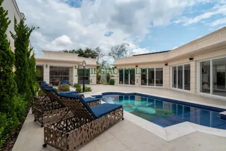 Sobrado com 5 Quartos à venda, 650m² no Cidade Santos Dumont, Jundiaí