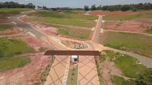 Lote/Terreno à venda, 250m² no Piracangaguá II, Taubaté