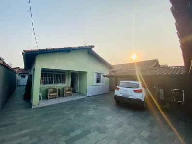 Casa com 3 Quartos à venda, 250m² no Caiçara, Praia Grande