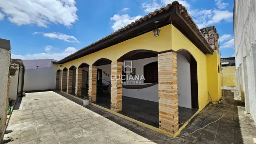 Casa com 4 Quartos à venda, 215m² no Santa Luzia, Gravatá