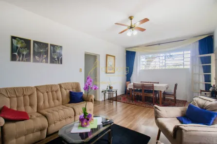 Casa com 3 Quartos à venda, 230m² no Jardim Londrina, São Paulo