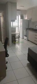 Kitnet com 1 Quarto para alugar, 25m² no Zona 08, Maringá