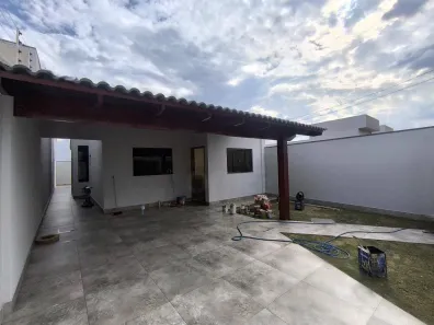 Casa com 3 Quartos à venda, 150m² no Residencial Flor do Cerrado, Anápolis