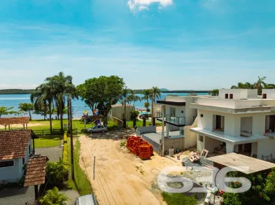 Sobrado com 2 Quartos à venda, 73m² no Pinheiros, Balneário Barra do Sul