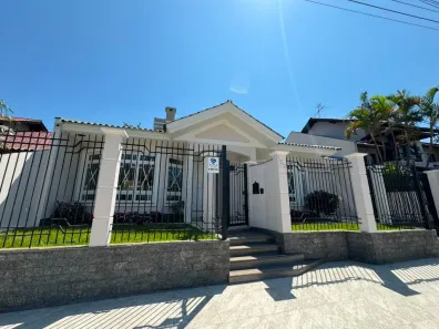 Casa com 3 Quartos para alugar, 240m² no Marechal Rondon, Canoas