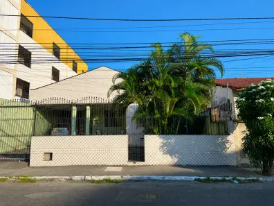 Casa com 5 Quartos à venda, 455m² no Parquelândia, Fortaleza