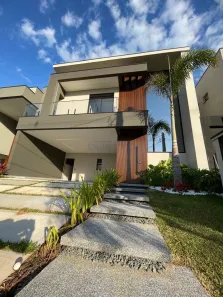 Sobrado com 3 Quartos à venda, 242m² no Cézar de Souza, Mogi das Cruzes