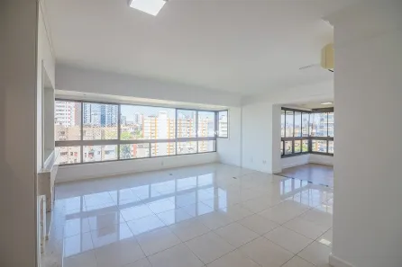 Apartamento com 4 Quartos à venda, 183m² no Mont Serrat, Porto Alegre