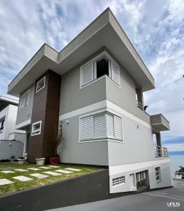 Casa com 3 Quartos à venda, 262m² no João Paulo, Florianópolis