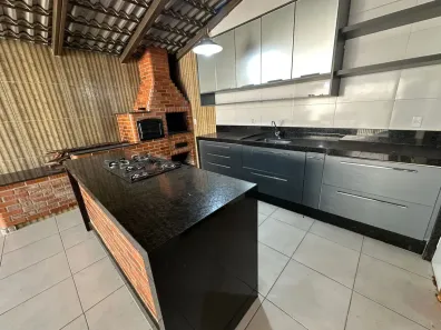 Casa com 3 Quartos à venda, 130m² no Goiânia 2, Goiânia