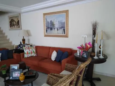 Casa com 3 Quartos à venda, 465m² no Jardim Maia, Guarulhos