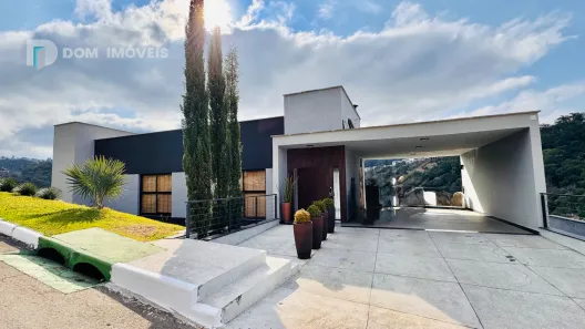Casa com 4 Quartos à venda, 720m² no Salvaterra, Juiz de Fora