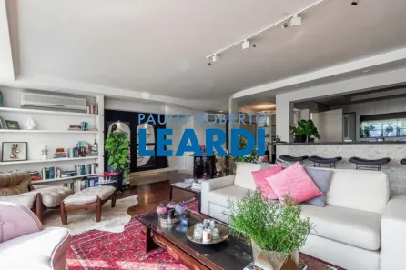 Apartamento com 2 Quartos à venda, 178m² no Jardim Europa, São Paulo