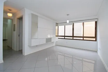 Apartamento com 2 Quartos à venda, 58m² no Passo da Areia, Porto Alegre