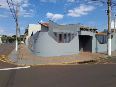 Casa com 3 Quartos para alugar, 183m² no Jardim Recreio dos Bandeirantes, Sertãozinho