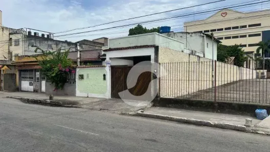 Casa com 6 Quartos à venda, 400m² no Alcântara, São Gonçalo