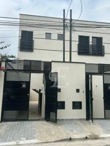 Sobrado com 2 Quartos para alugar, 100m² no Vila Nivi, São Paulo