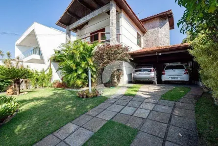 Casa com 4 Quartos à venda, 389m² no Camboinhas, Niterói