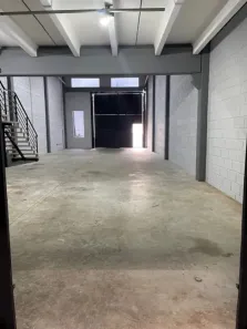 Galpão/Depósito/Armazém para alugar, 290m² no Jardim Piazza di Roma, Sorocaba