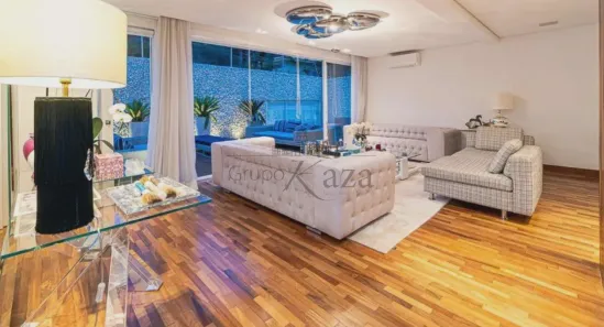 Casa com 3 Quartos à venda, 500m² no Pacaembu, São Paulo