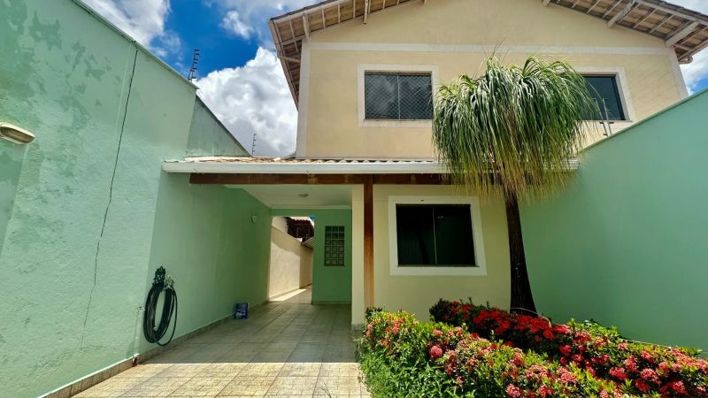 Casa com 4 quartos — Planalto, Belo Horizonte